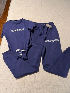 PrettyLittleThing Kids Navy Logo Sweatshirt & Joggers Set